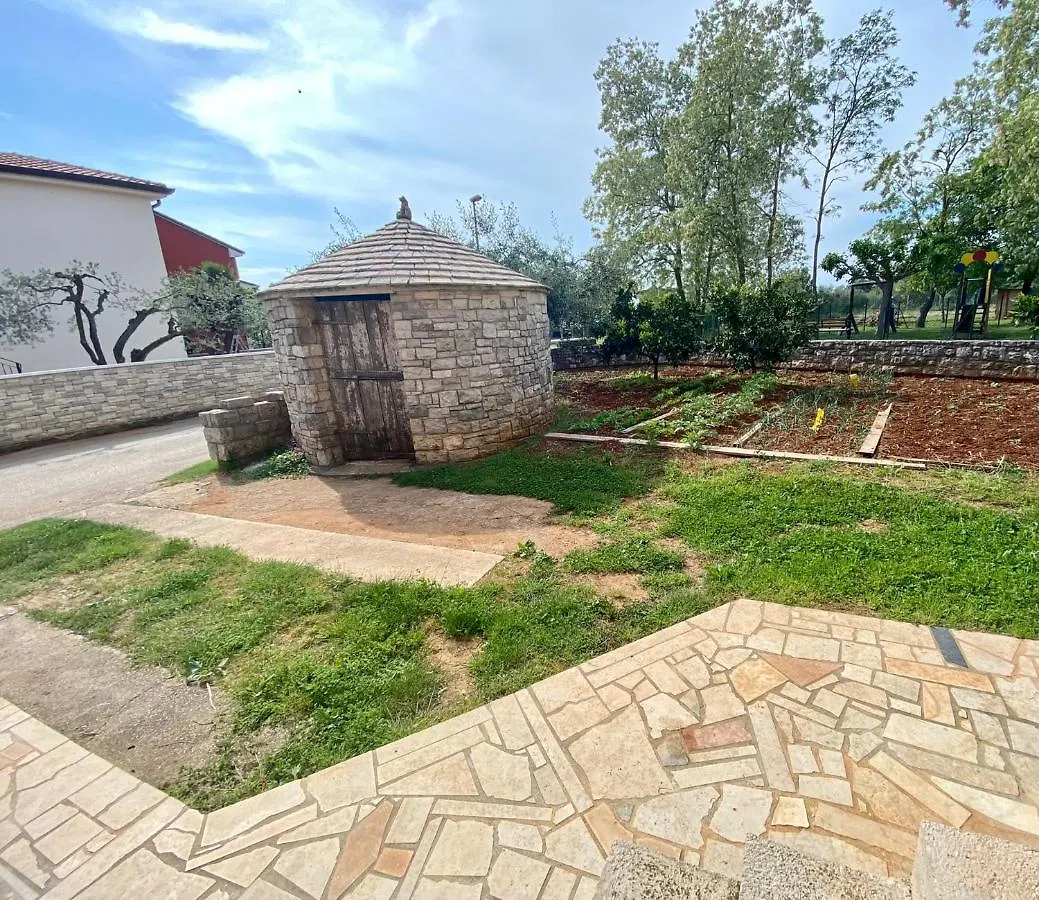 Apartment Mirna Novigrad  Croatia